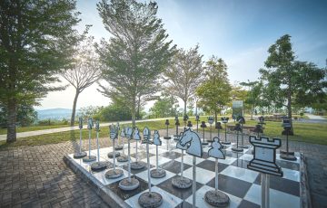 Hill Park – Giant Chess